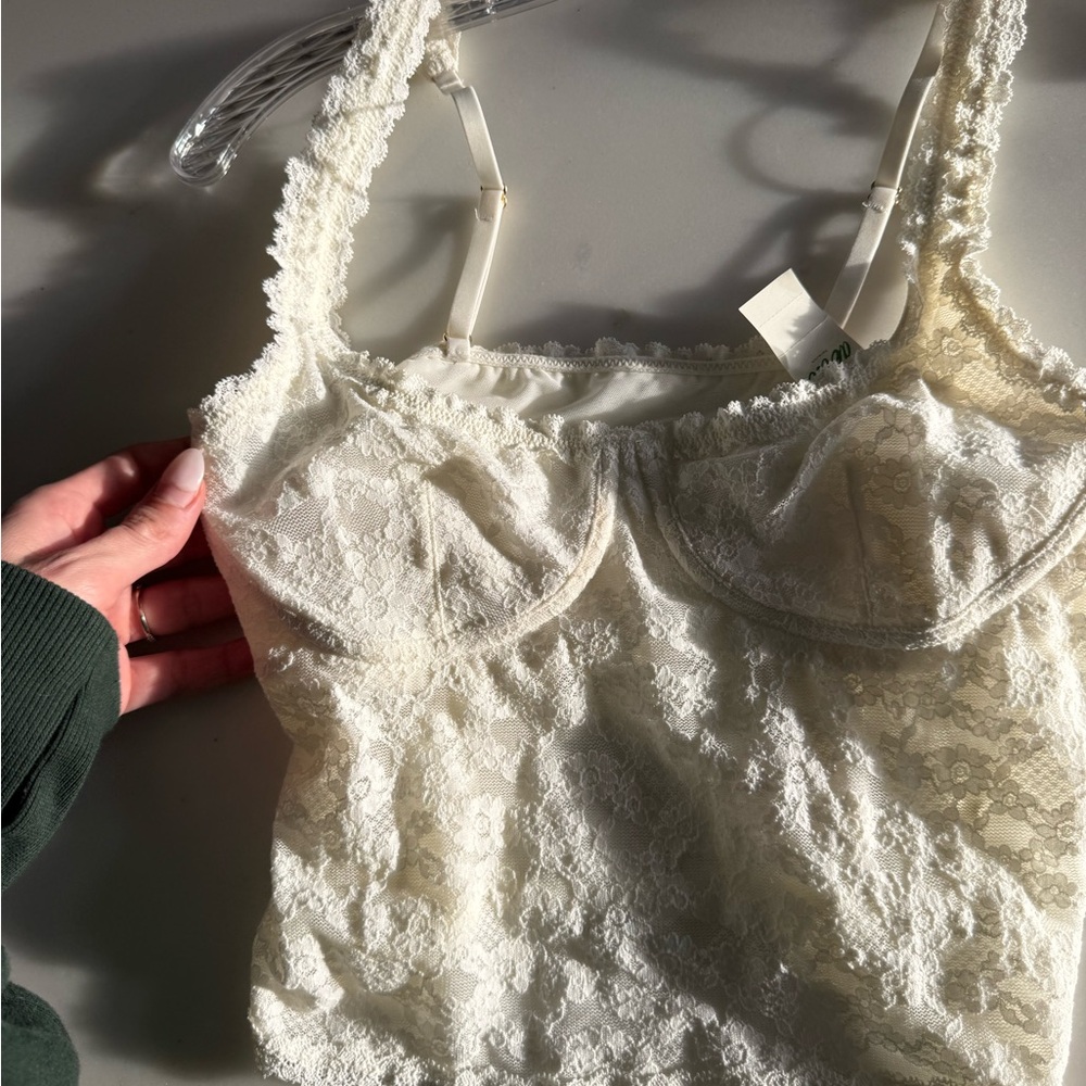Aerie Cream Lace Crop Top - Picture 5 of 6